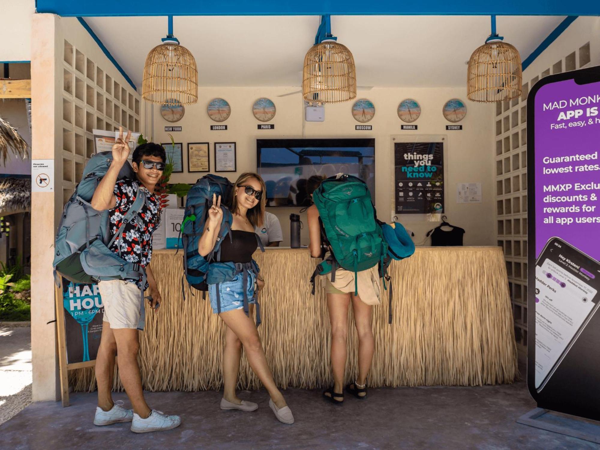 Hostel Mad Monkey Panglao Exteriér fotografie