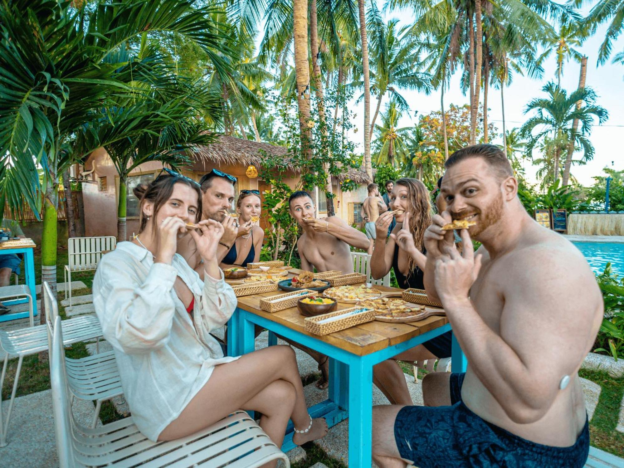 Hostel Mad Monkey Panglao Exteriér fotografie